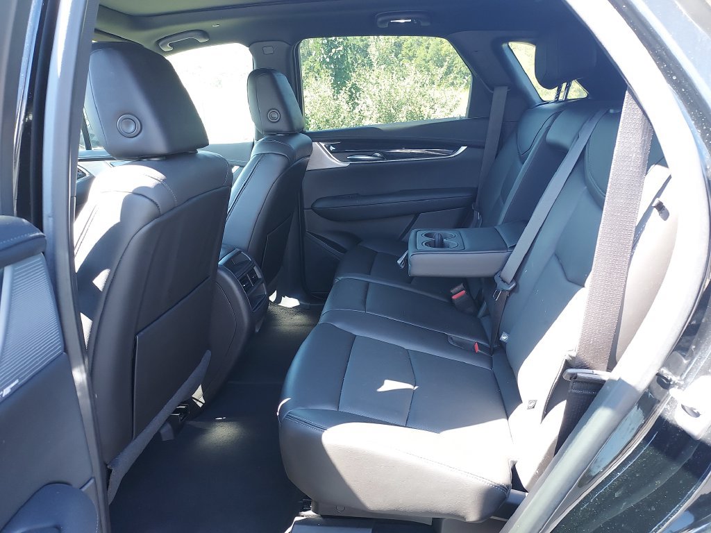 Used 2022 Cadillac XT5 Premium Luxury AWD/4WD image 16