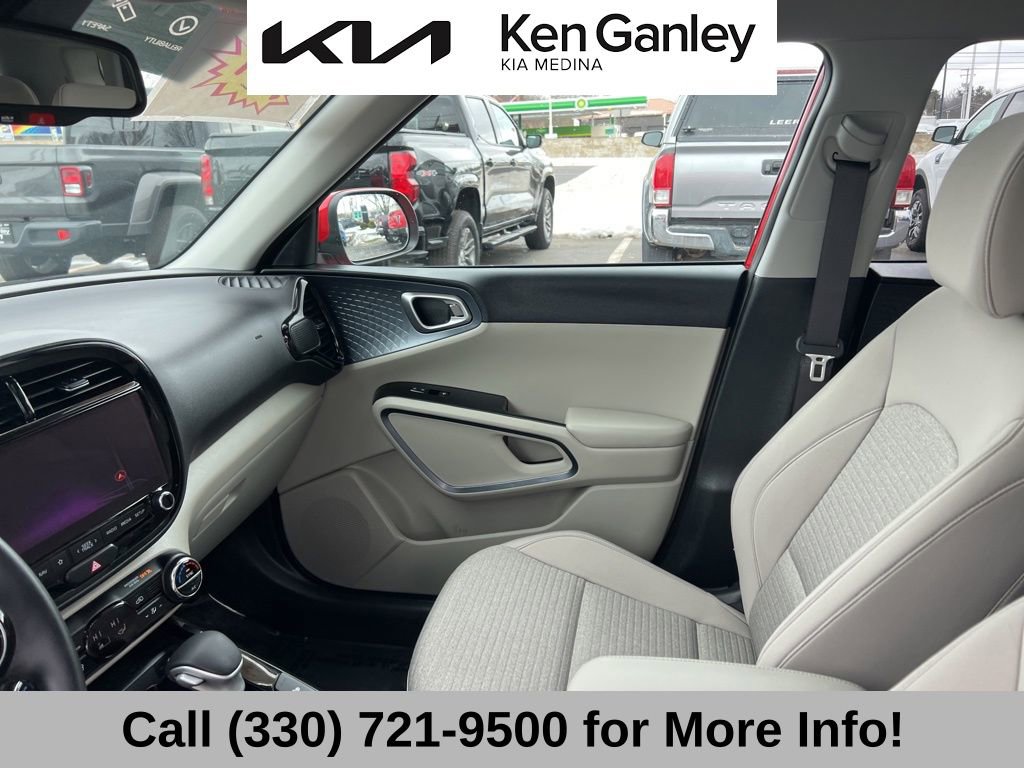 Certified 2025 Kia Soul EX image 42