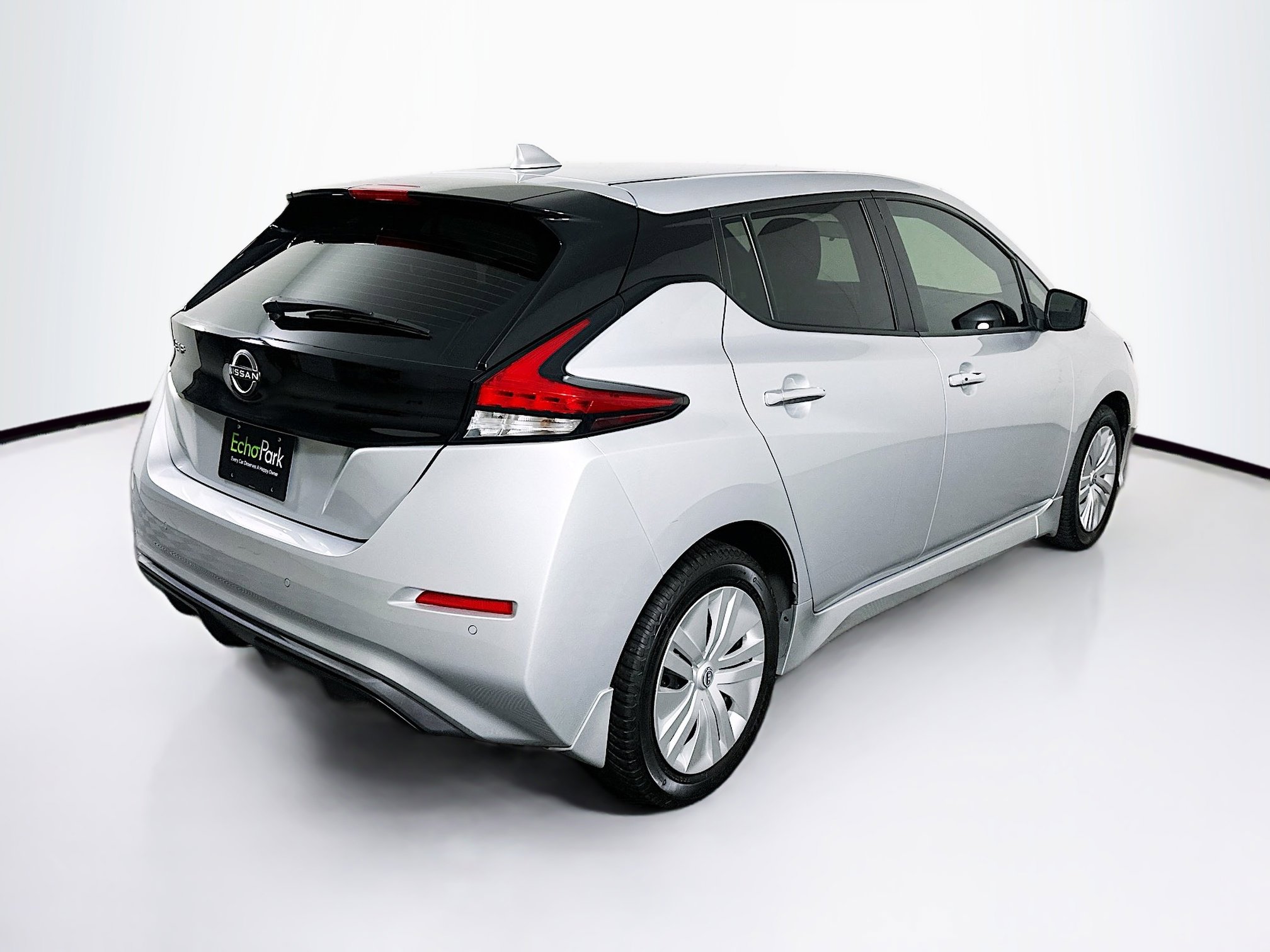 Used 2024 Nissan Leaf S FWD image 9