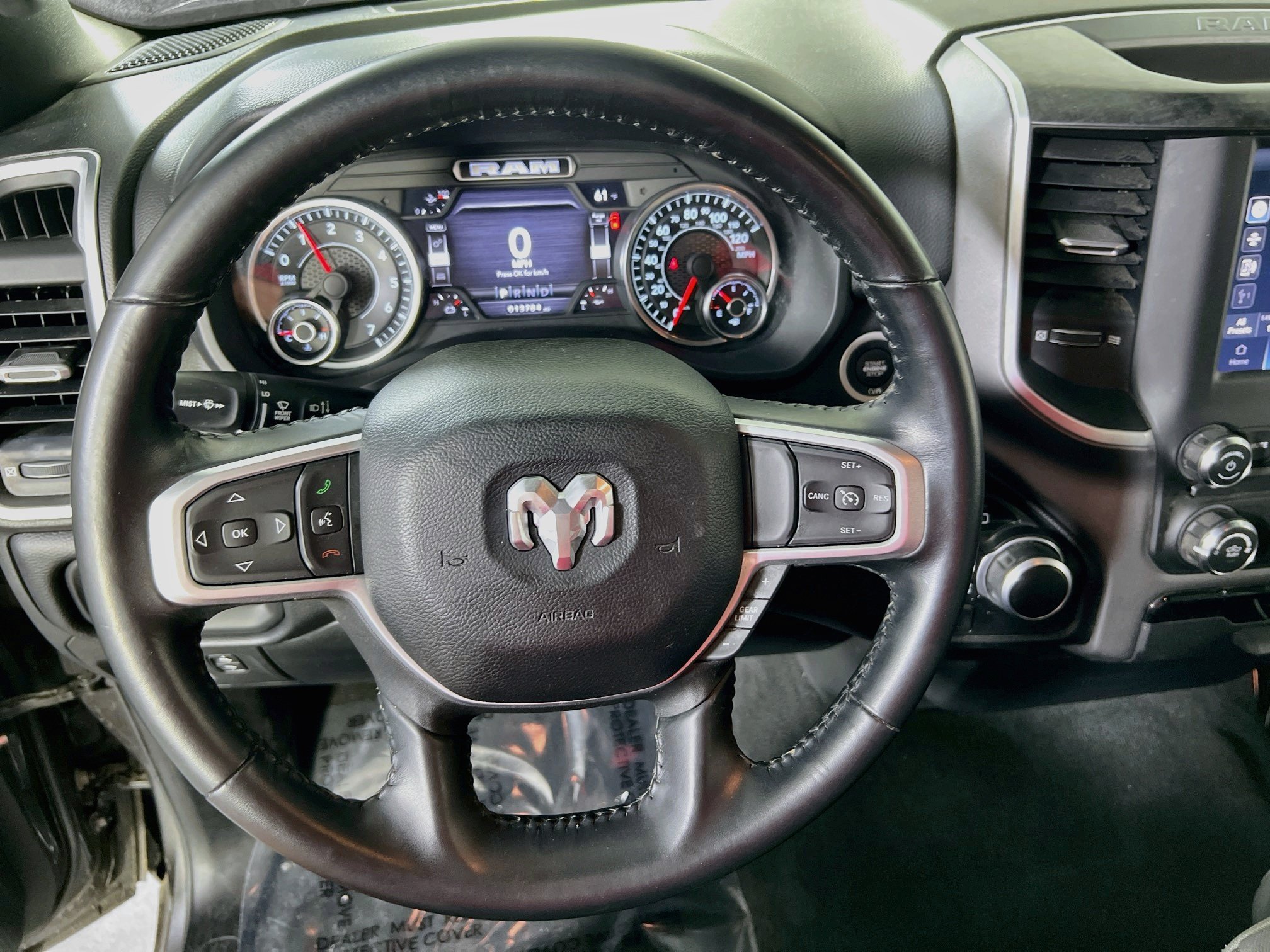 Used 2022 RAM 1500 Big Horn AWD/4WD image 11
