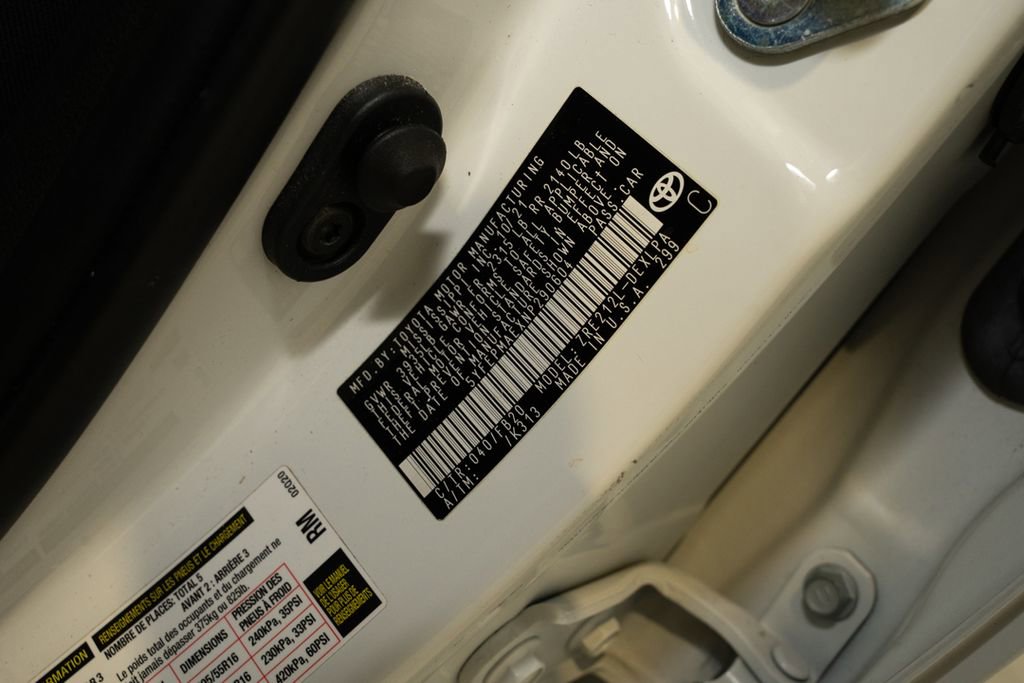Used 2022 Toyota Corolla LE image 18