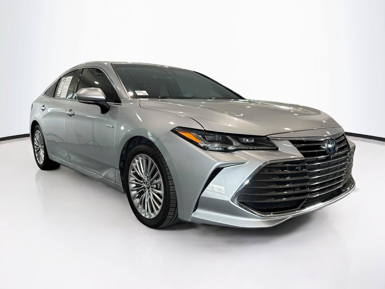 Used 2019 Toyota Avalon Limited w/ Advanced Safety Package FWD image 7