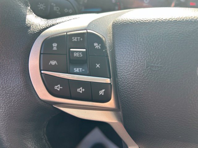 Used 2023 Ford Explorer XLT w/ Equipment Group 202A AWD/4WD image 29