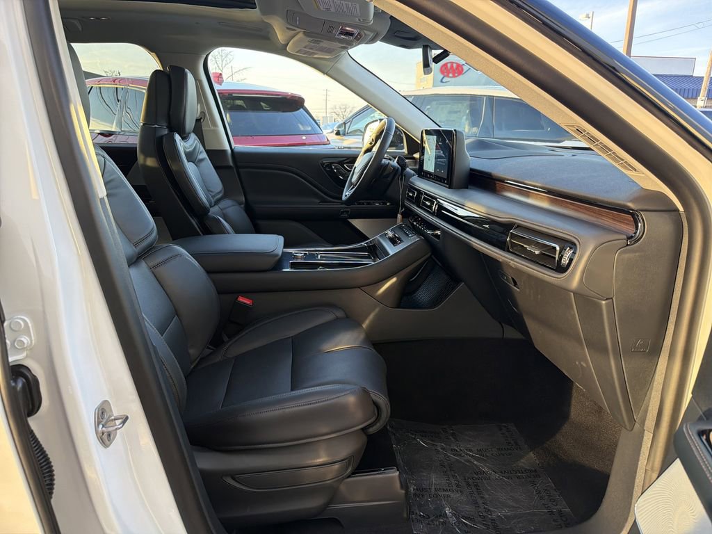 New 2026 Lincoln Aviator Reserve image 7