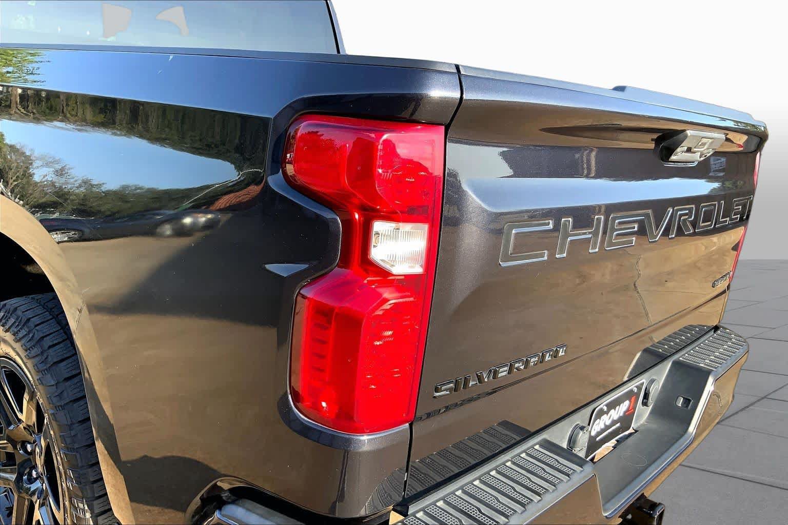 Used 2023 Chevrolet Silverado 1500 Custom w/ LPO, Dark Essentials Package RWD image 28