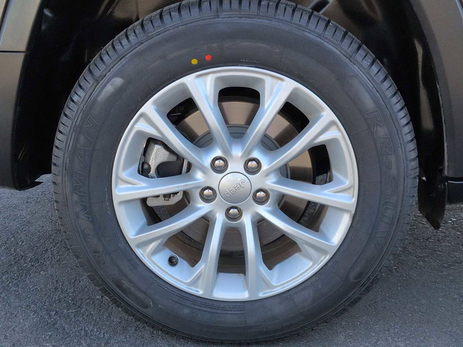 Used 2022 Jeep Cherokee Latitude Lux w/ Sun & Sound Group image 14