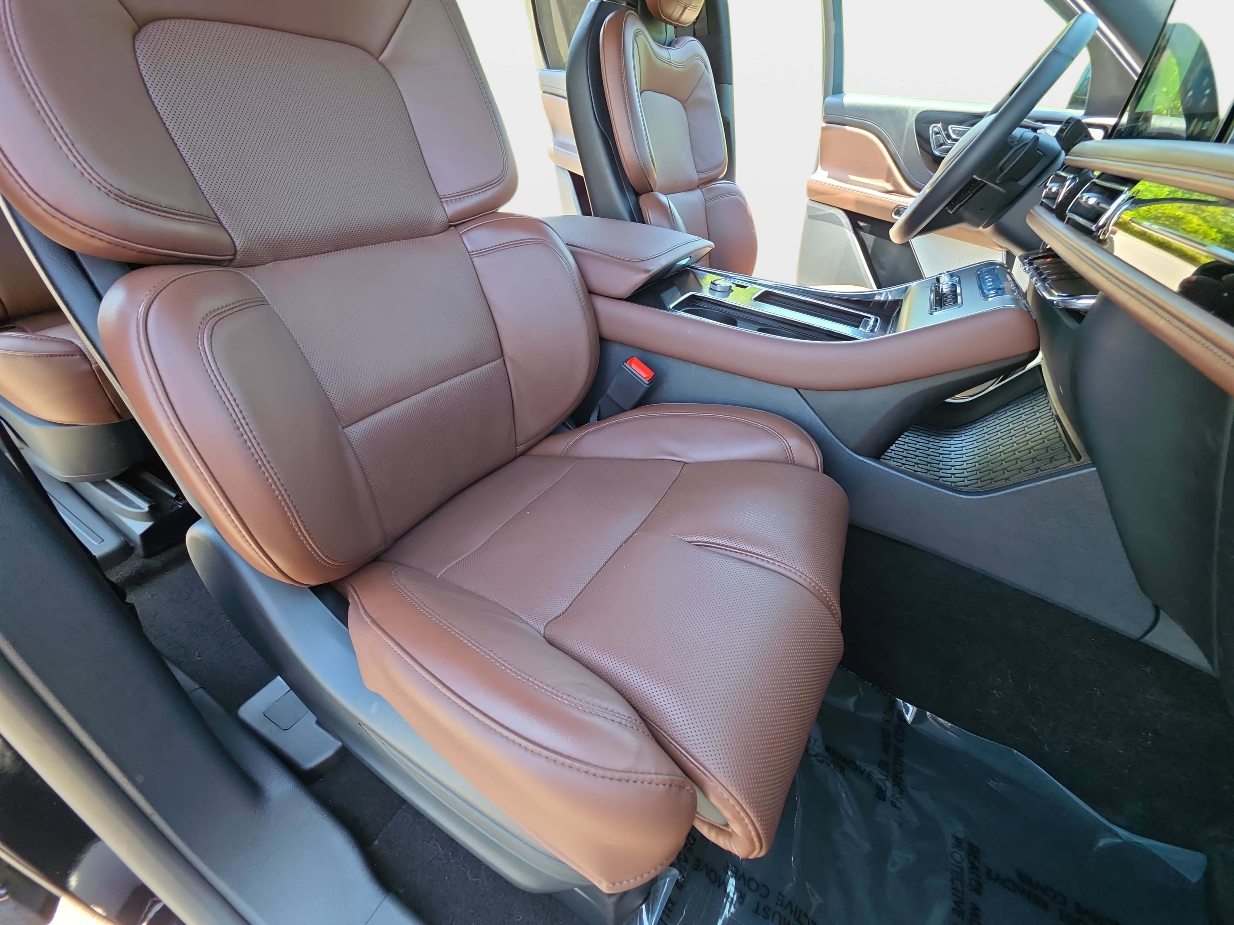 Used 2025 Lincoln Aviator Reserve w/ Equipment Group 201A AWD/4WD image 10