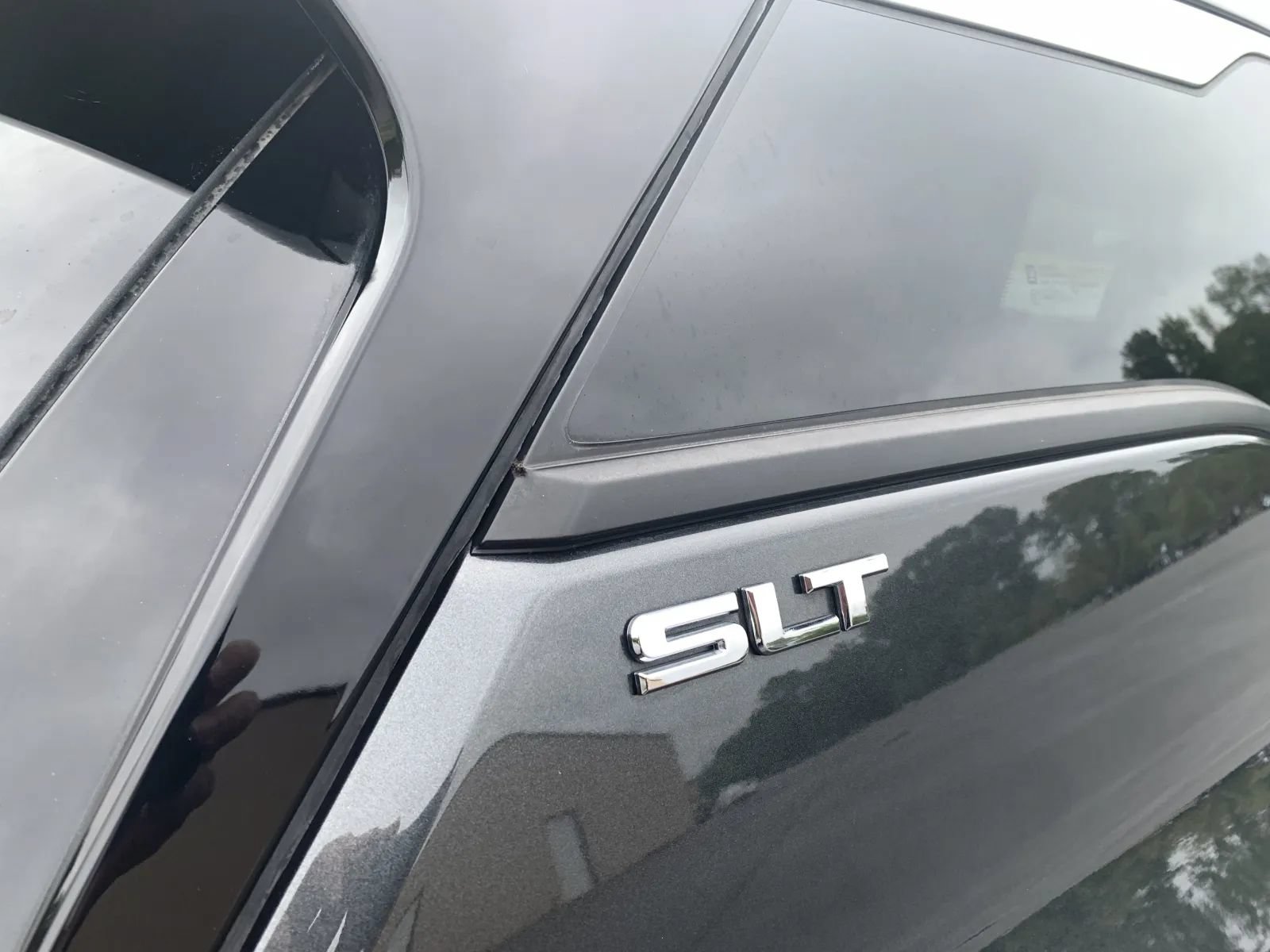 Used 2021 GMC Terrain SLT w/ Infotainment Package II AWD/4WD image 11