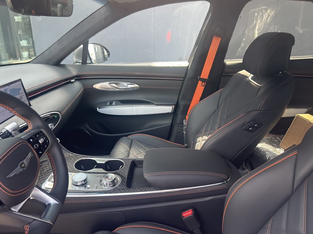 New 2026 Genesis GV70 3.5T Sport Prestige AWD/4WD image 17