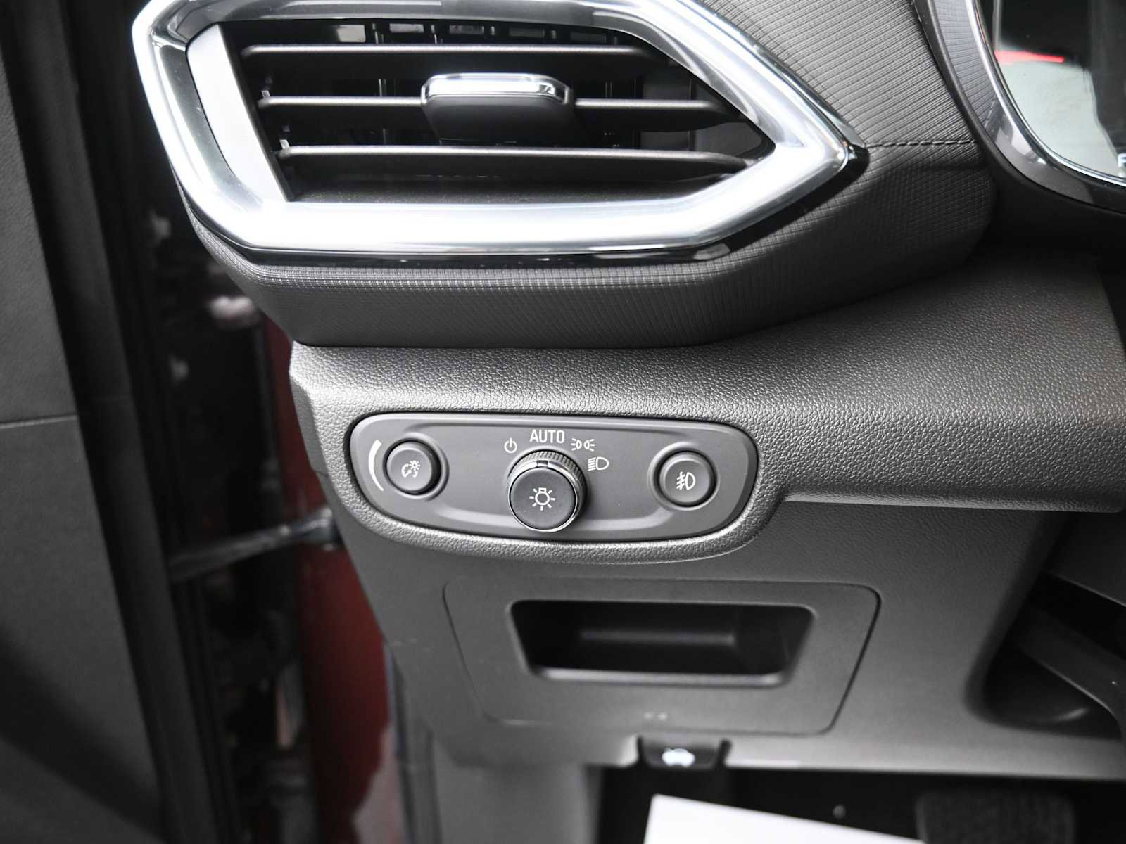 Used 2022 Chevrolet TrailBlazer LT image 10