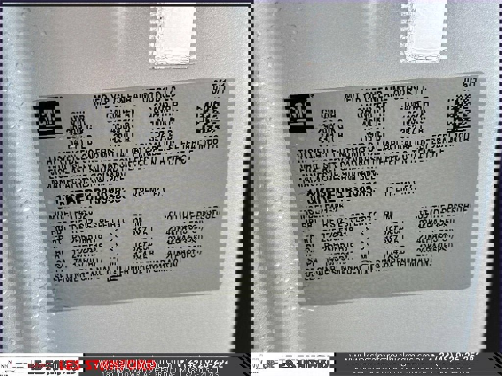 Used 2011 GMC Acadia SLE image 20