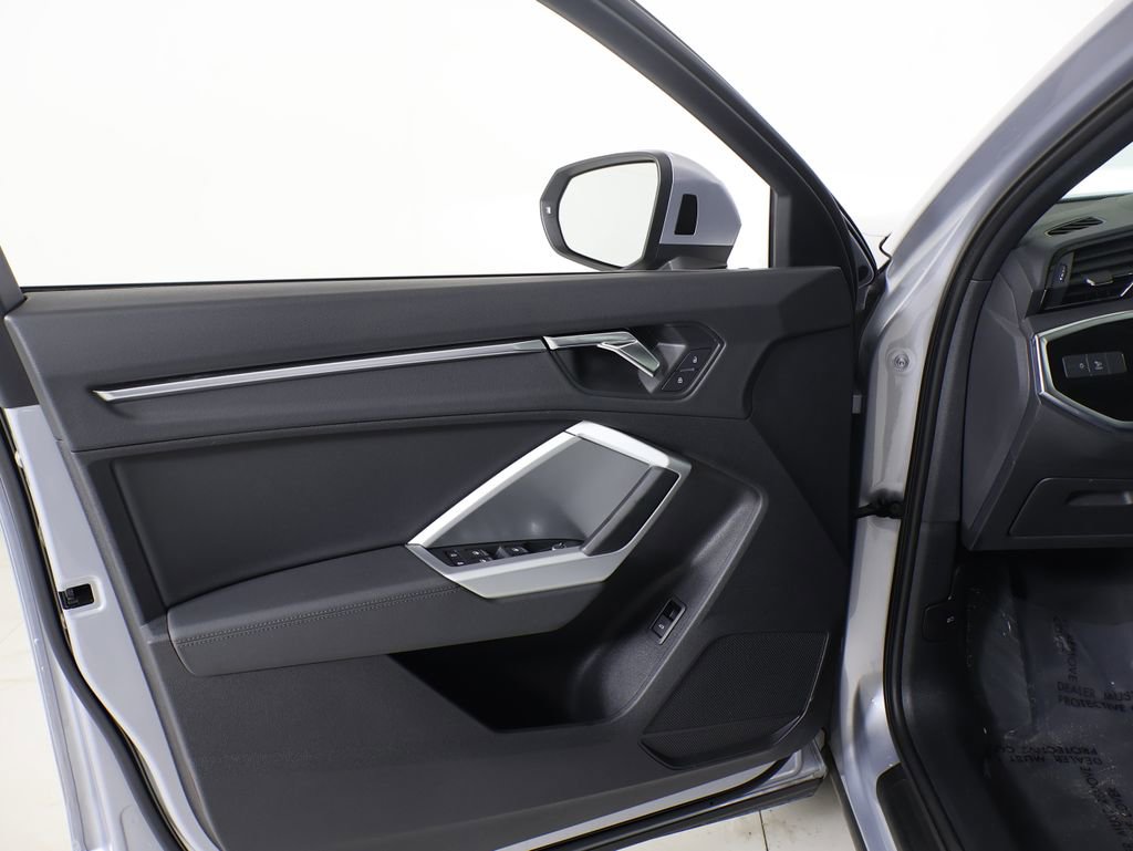 Used 2020 Audi Q3 2.0T Premium Plus image 22