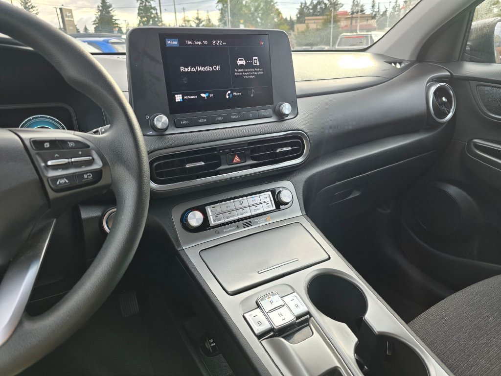 Used 2023 Hyundai Kona SE FWD image 21