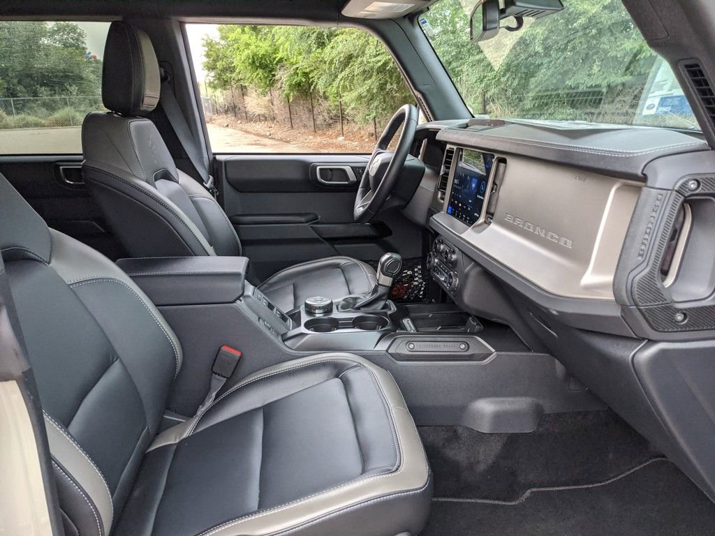 New 2025 Ford Bronco Outer Banks image 25