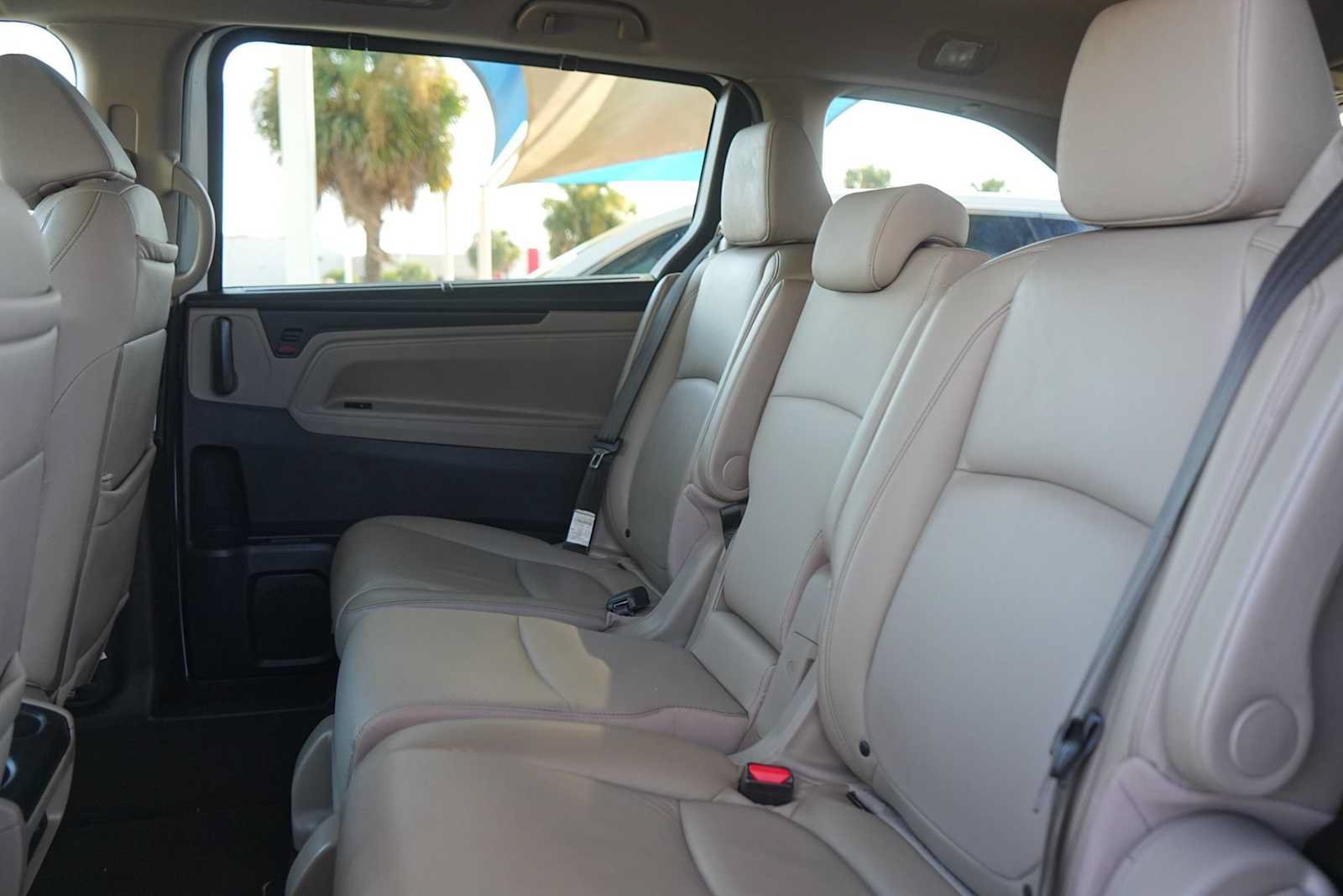 Used 2023 Honda Odyssey Touring image 14