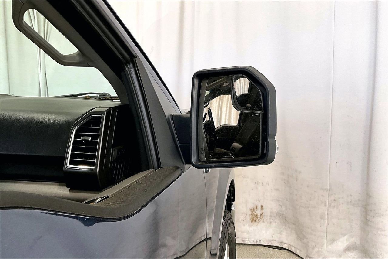 Used 2016 Ford F150 XLT w/ Equipment Group 302A Luxury image 11