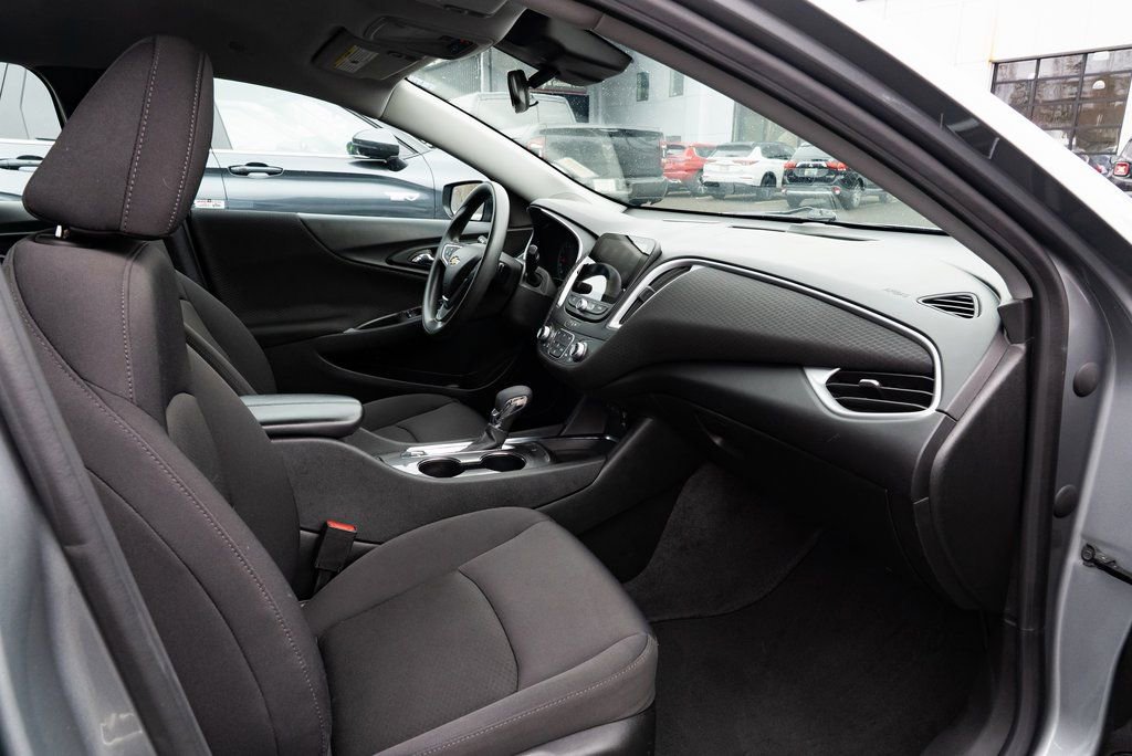 Used 2023 Chevrolet Malibu LT FWD image 24