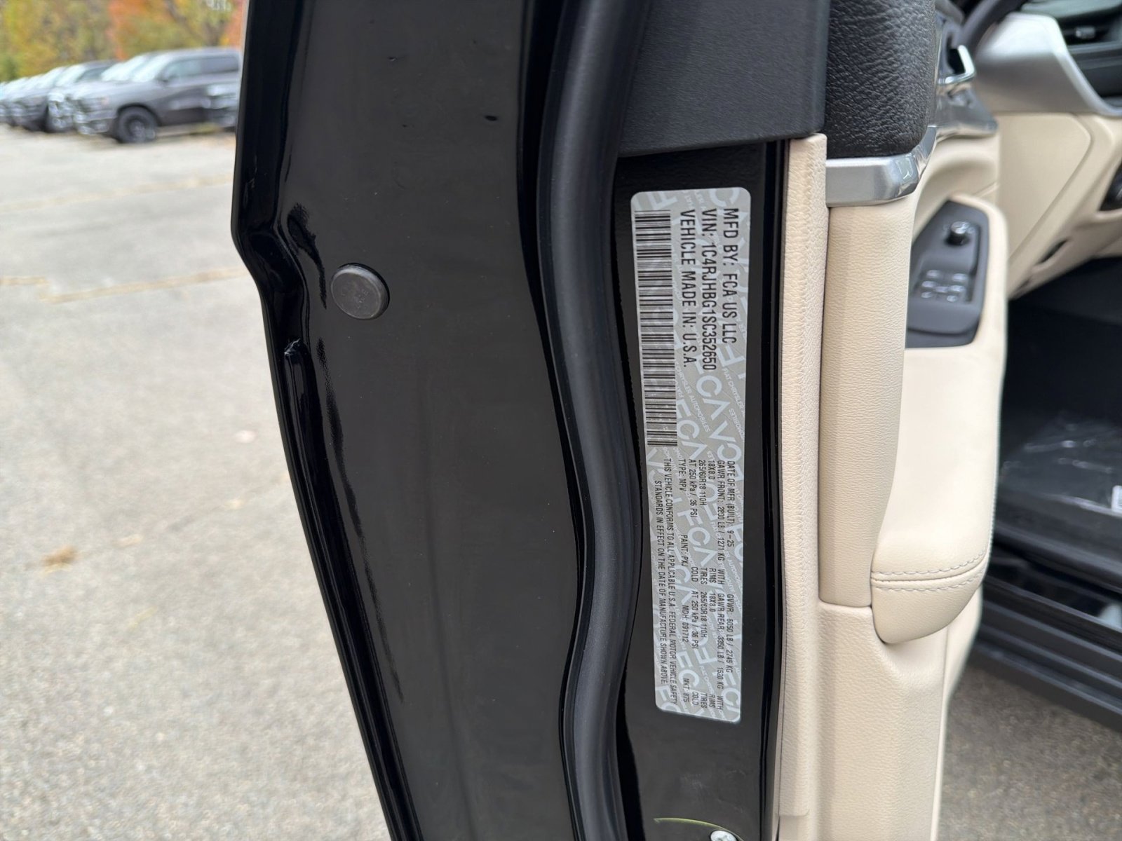 New 2025 Jeep Grand Cherokee Limited w/ Luxury Tech Group II image 29