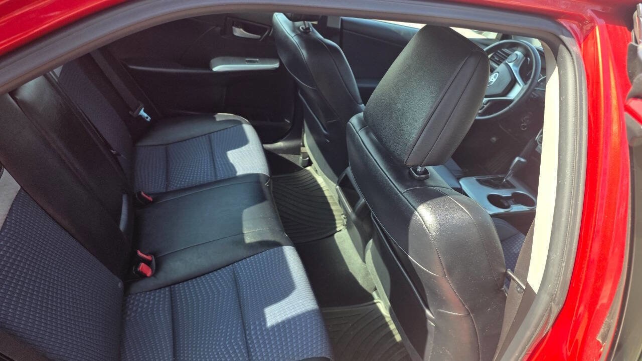 Used 2012 Toyota Camry SE FWD image 8