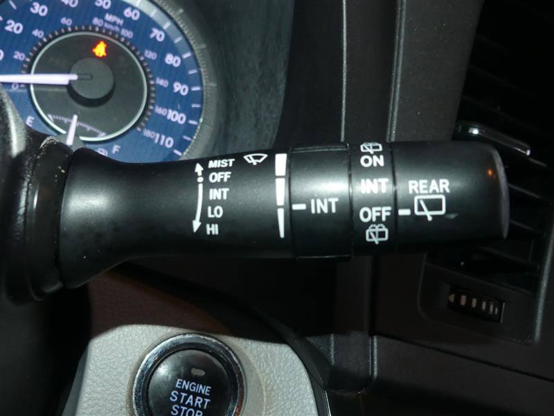 Used 2018 Toyota Sienna XLE Premium w/ Cargo Management Package image 34