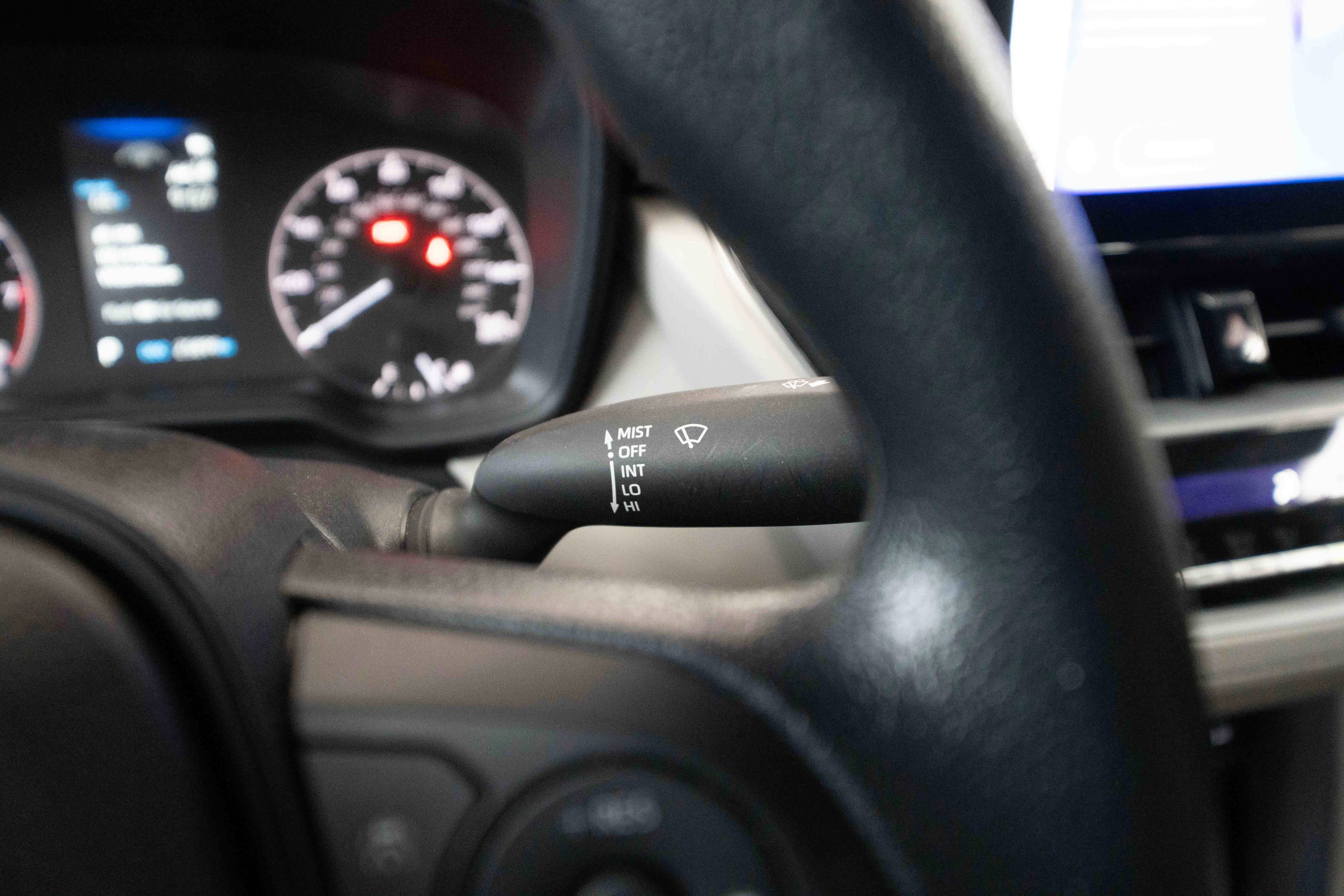 Used 2024 Toyota Corolla Cross L image 14