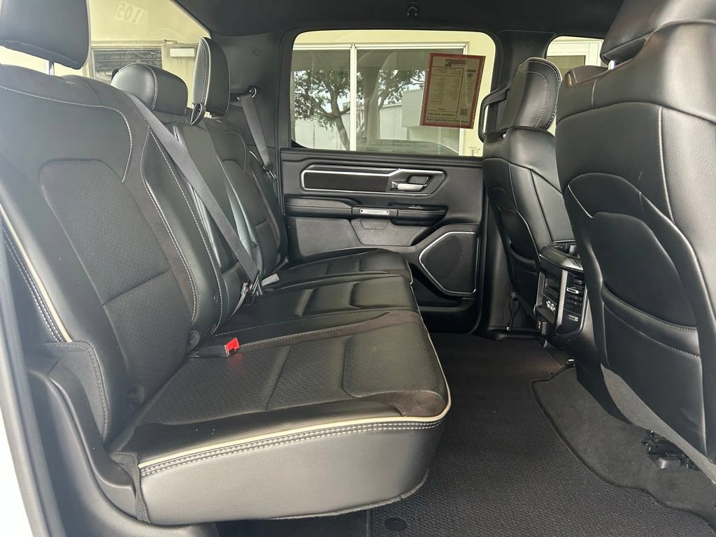 Used 2024 RAM 1500 Laramie RWD image 31