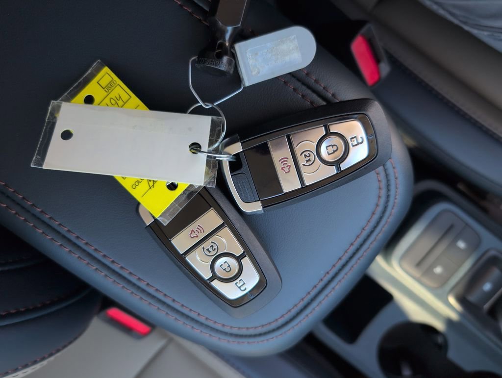 New 2026 Ford Maverick Lariat w/ 4K Tow Package AWD/4WD image 35