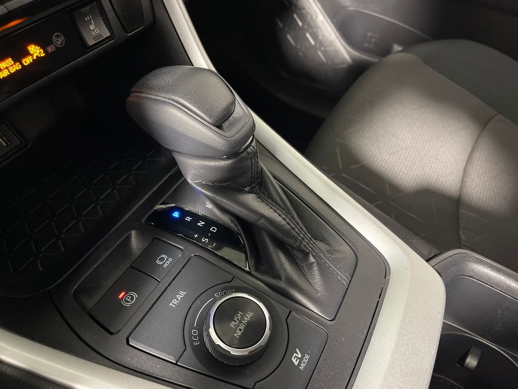 Certified 2024 Toyota RAV4 XLE w/ Convenience Package image 22