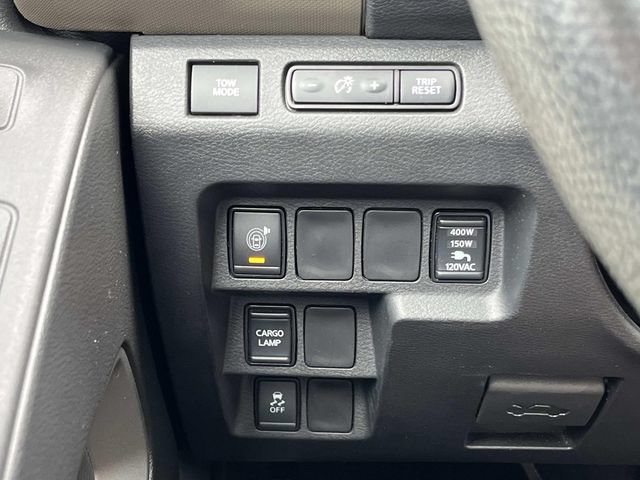 Used 2022 Nissan Frontier SV w/ Technology Package RWD image 34