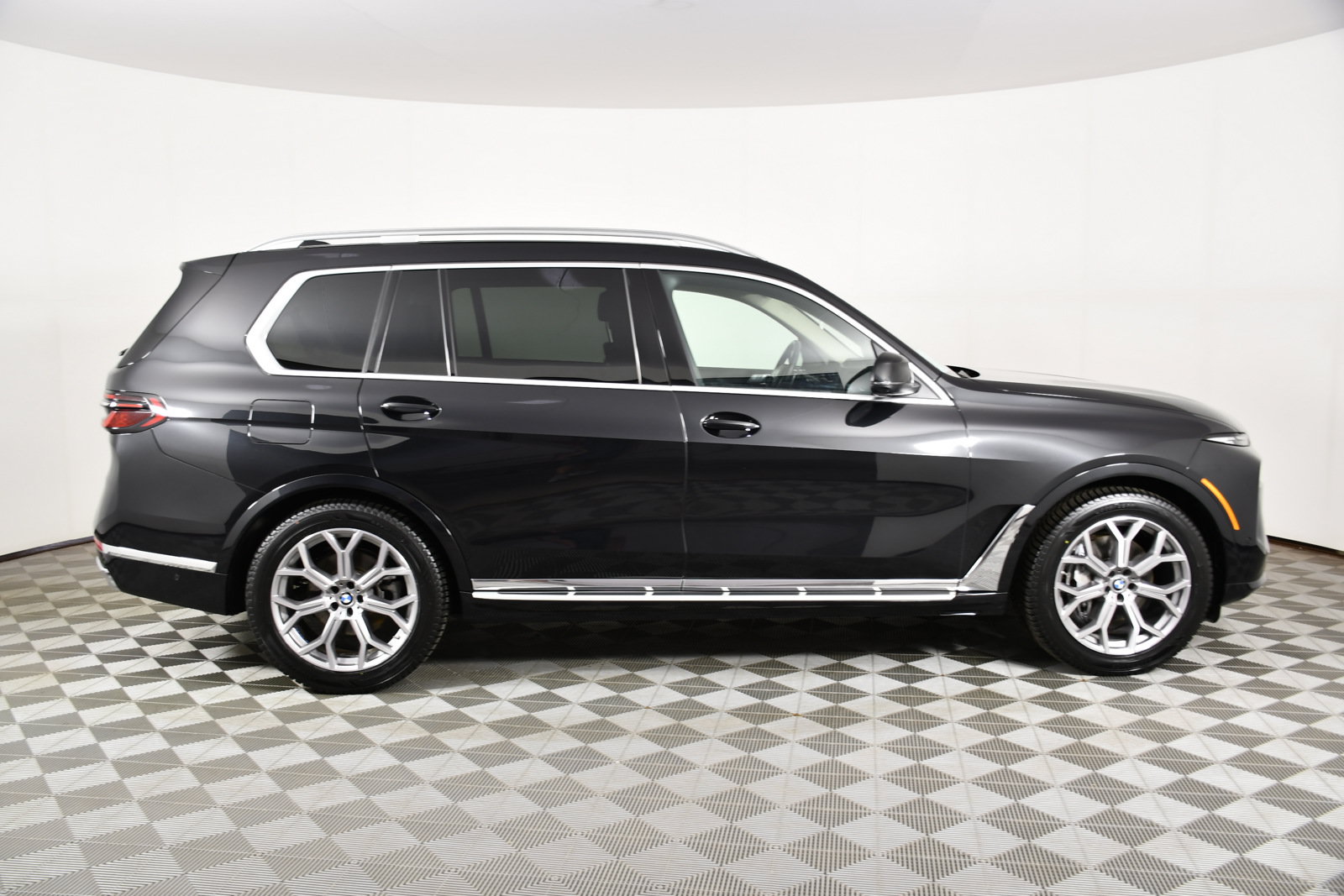 Used 2026 BMW X7 xDrive40i AWD/4WD image 5