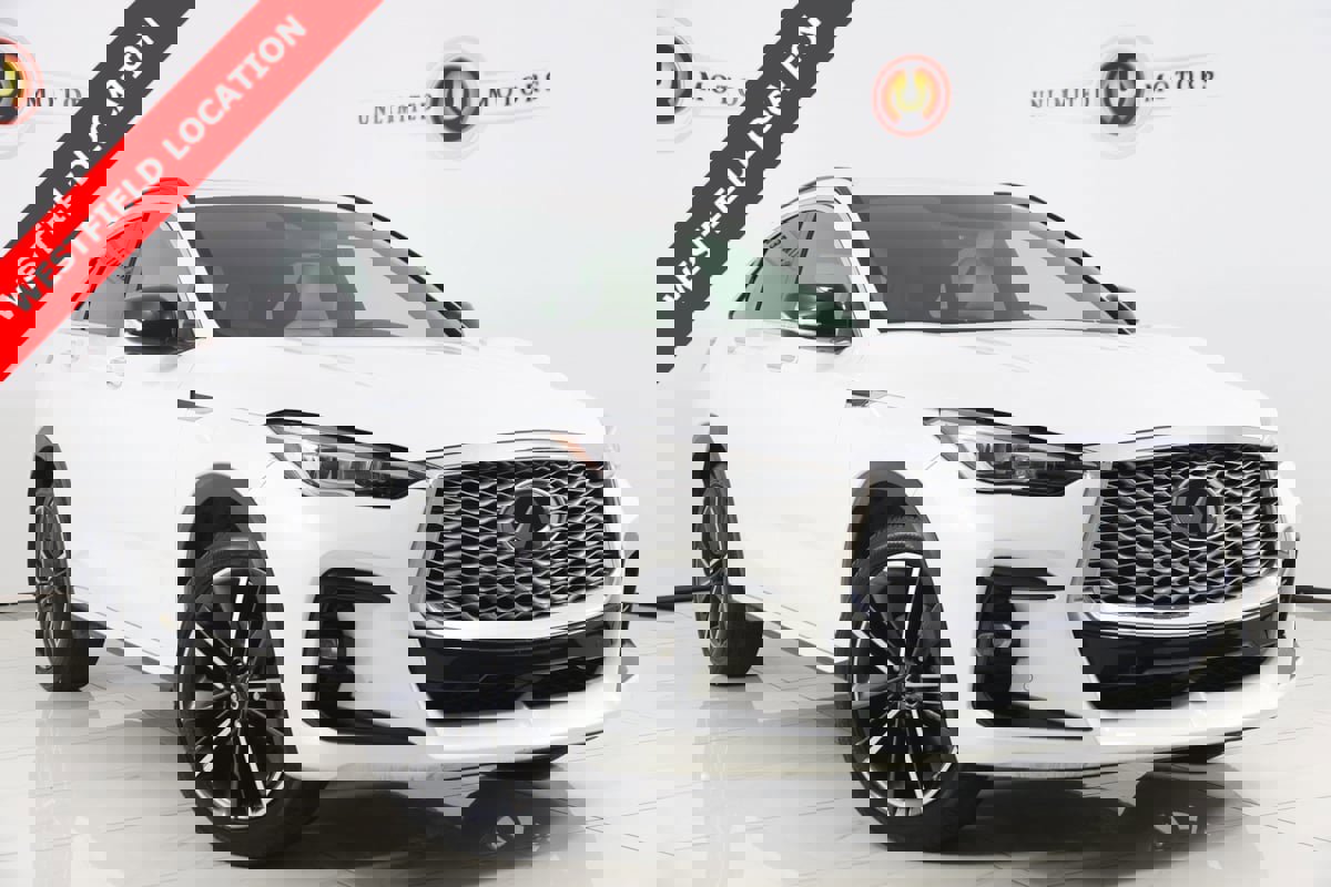 Used 2024 INFINITI QX55 Essential