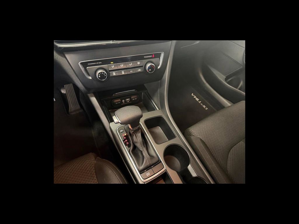 Used 2017 Kia Optima LX FWD image 23