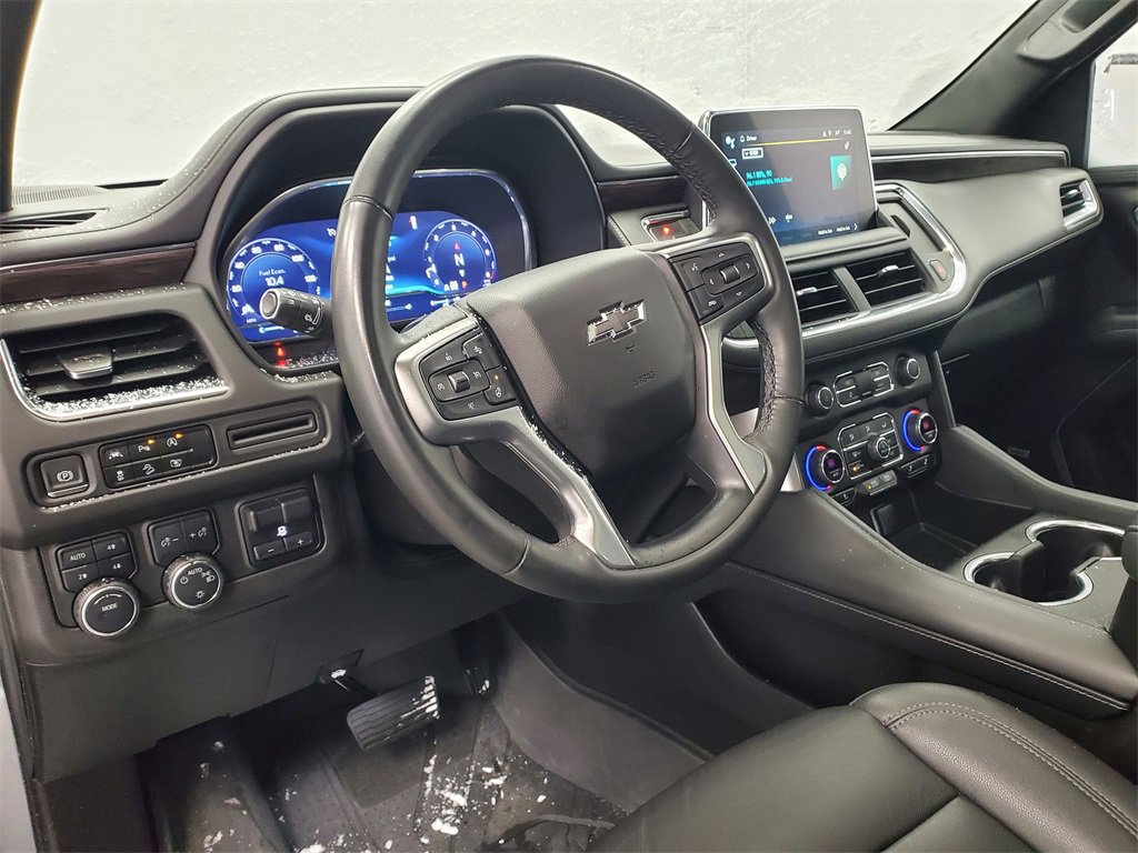 Used 2023 Chevrolet Suburban Z71 w/ Luxury Package image 12