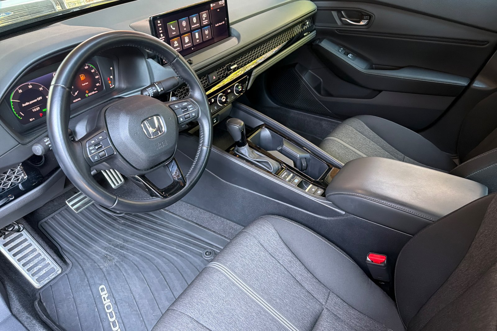 Used 2023 Honda Accord Sport image 11