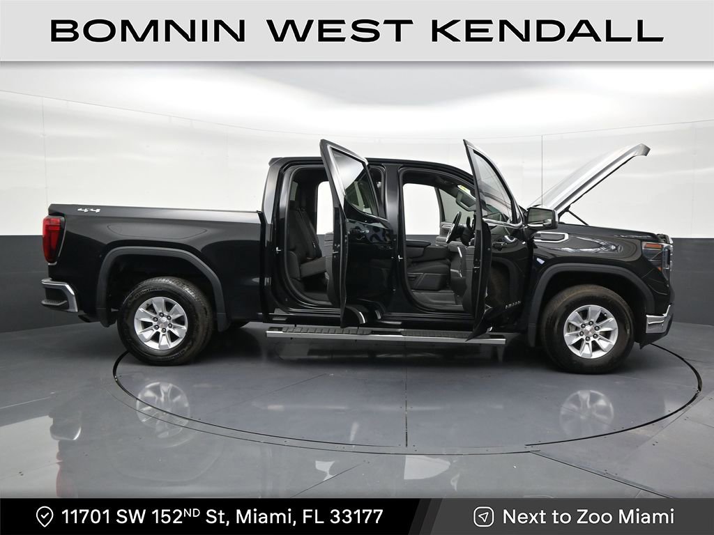 Used 2023 GMC Sierra 1500 SLE image 30