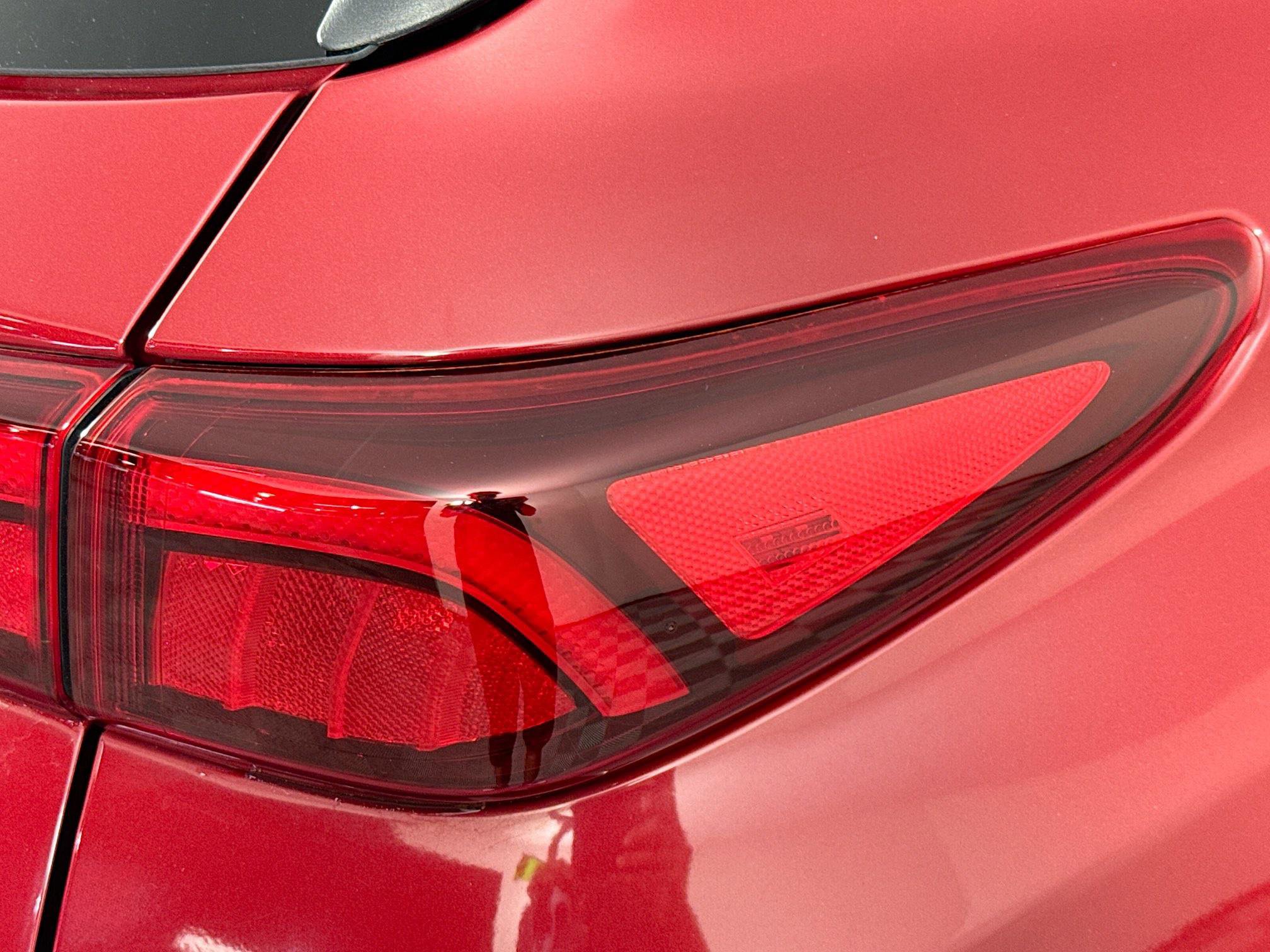 Used 2022 Hyundai Kona Limited image 33