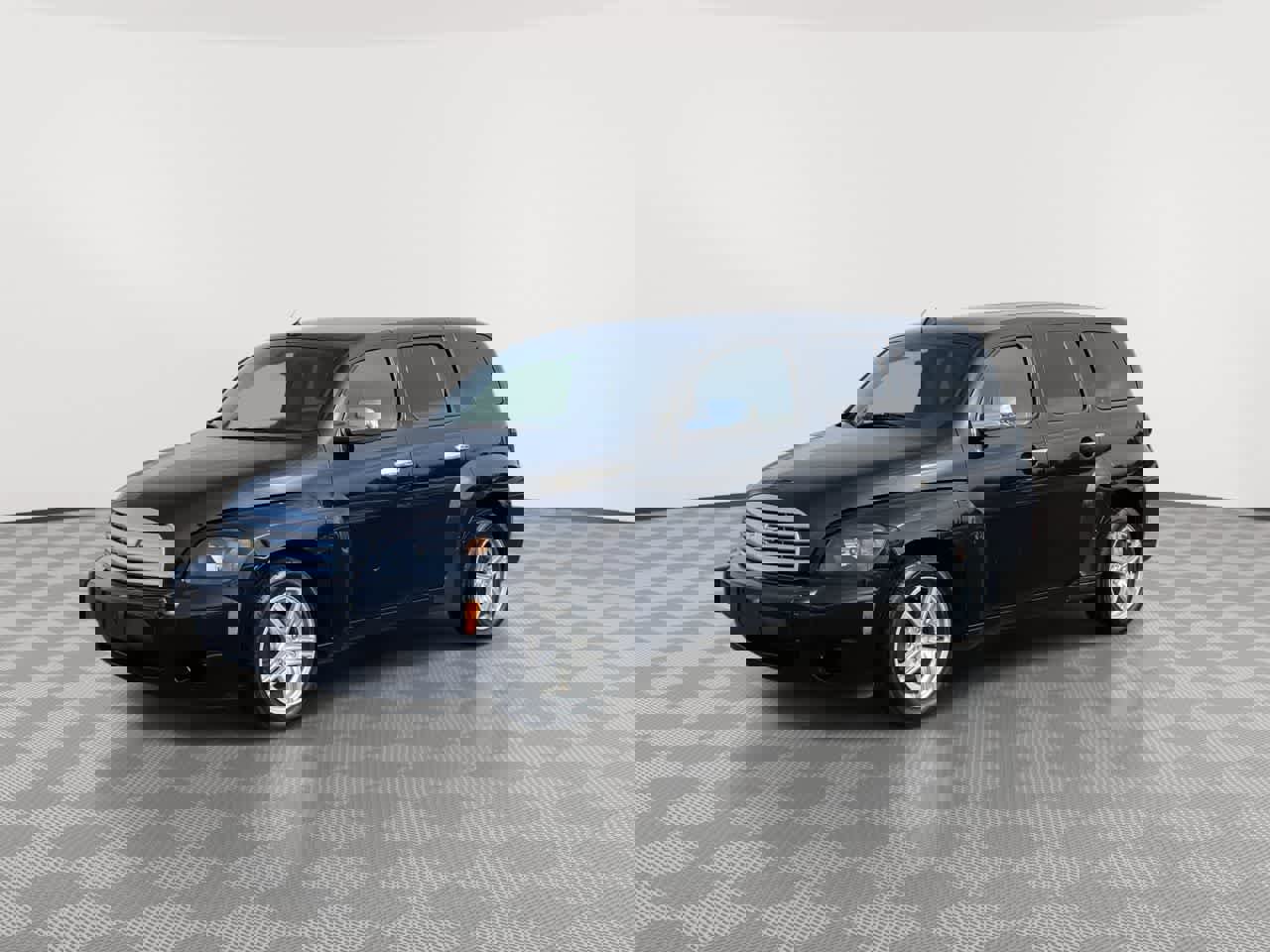 Used 2010 Chevrolet HHR LT image 4