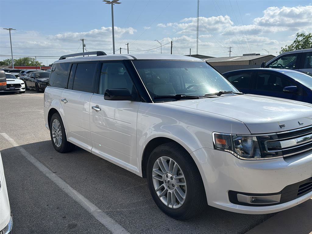Used 2017 Ford Flex SEL w/ Equipment Group 202A FWD image 2