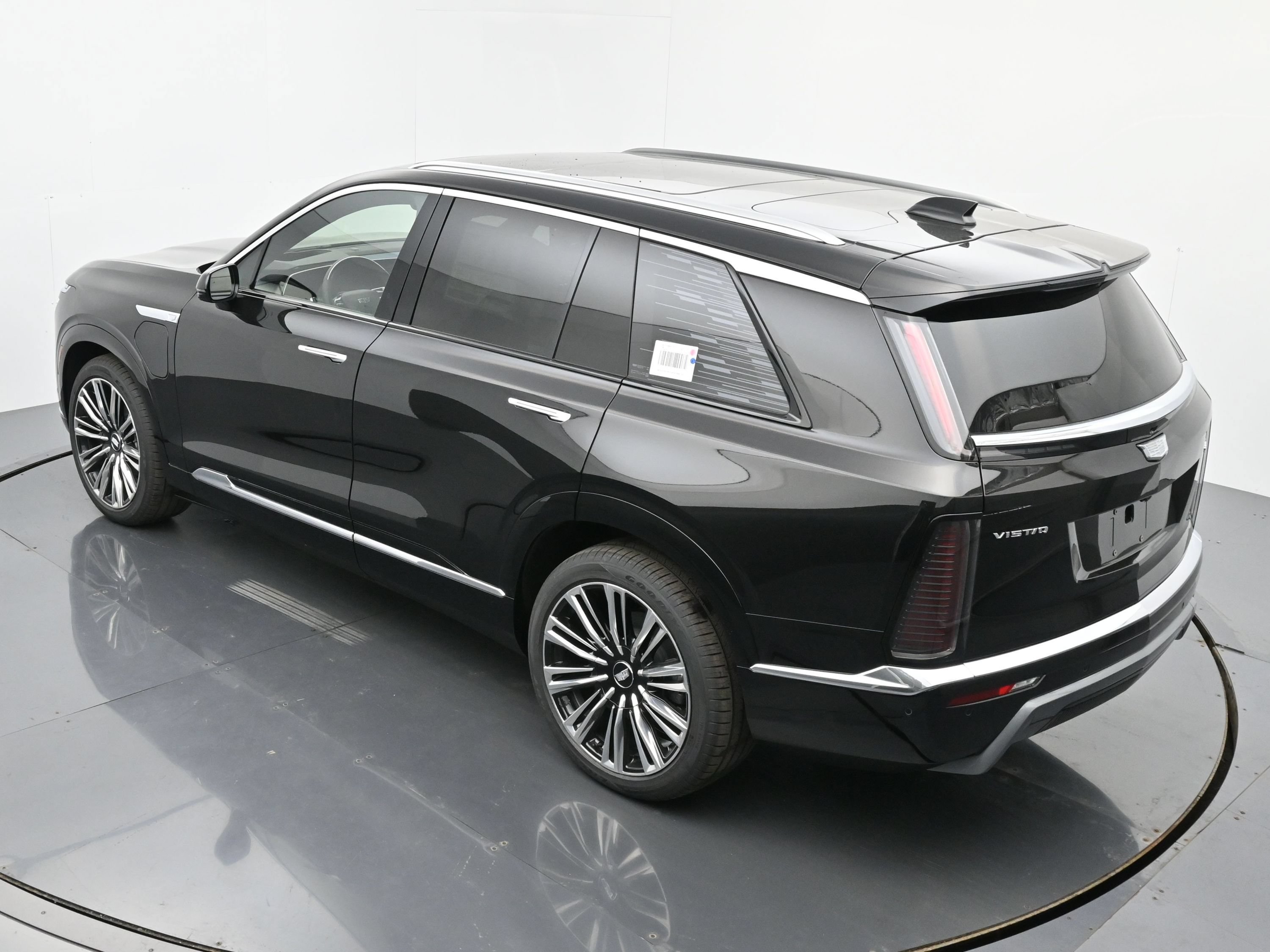 New 2026 Cadillac Vistiq Premium Luxury w/ LPO, Floor Liner Package AWD/4WD image 25