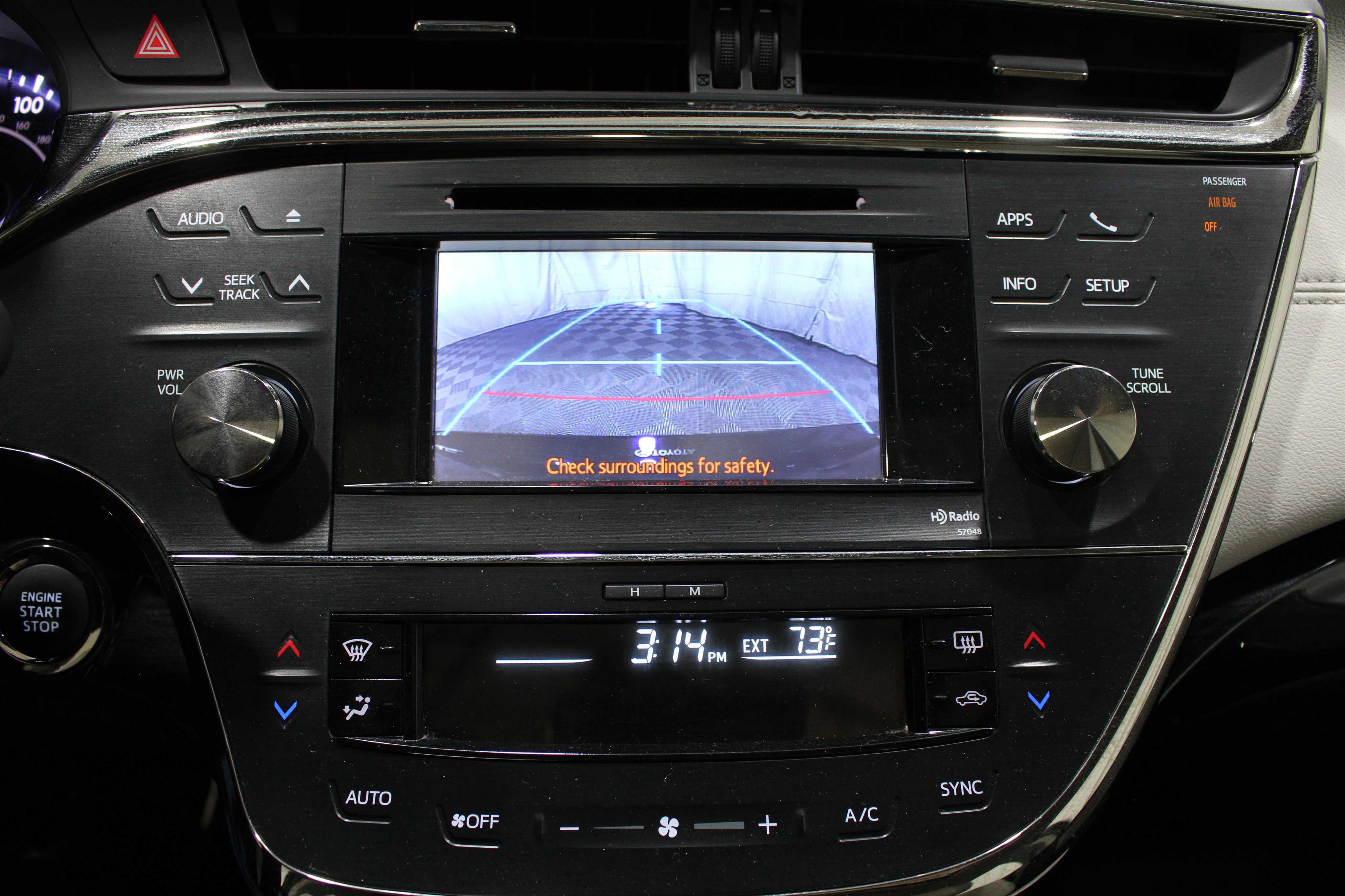 Used 2014 Toyota Avalon XLE Touring FWD image 15