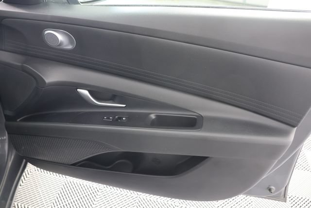 Certified 2023 Hyundai Elantra SEL FWD image 27