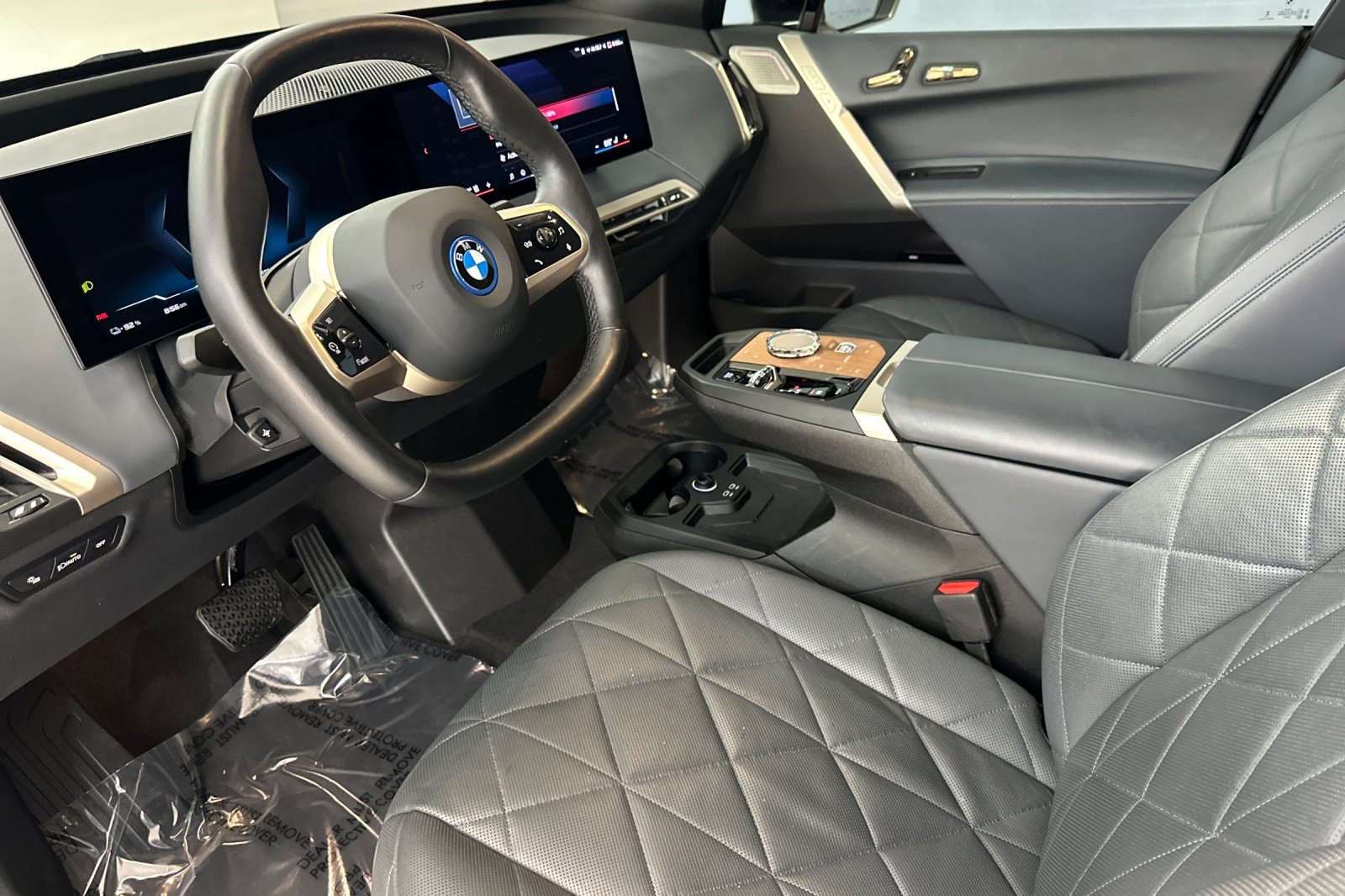 Certified 2024 BMW iX M60 AWD/4WD image 4
