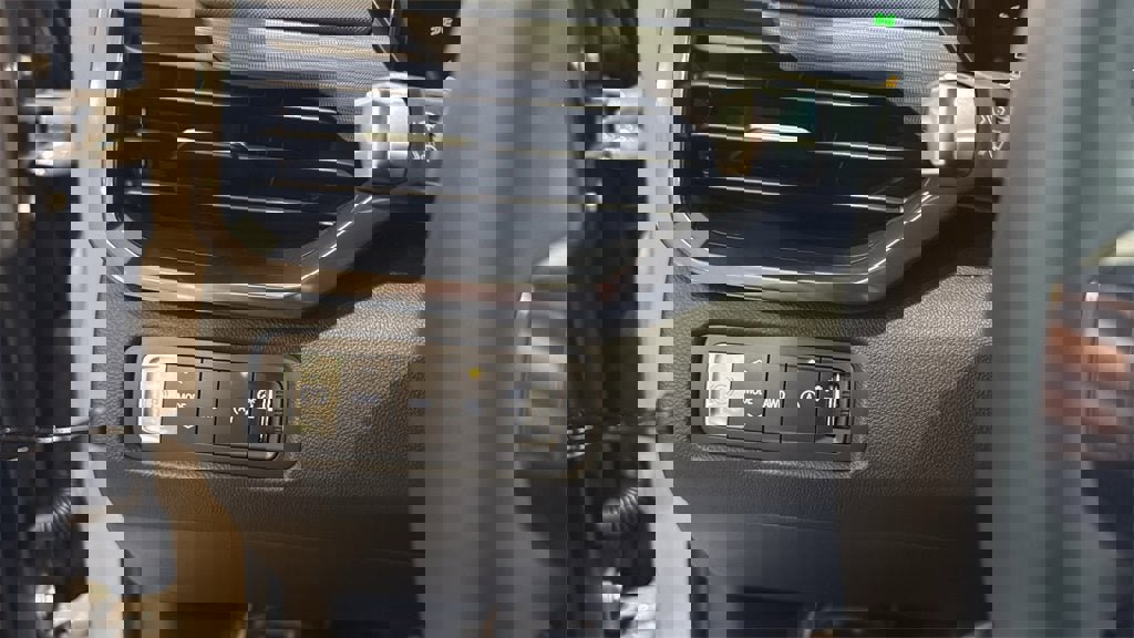 New 2026 GMC Acadia AT4 w/ Luxury Package image 33