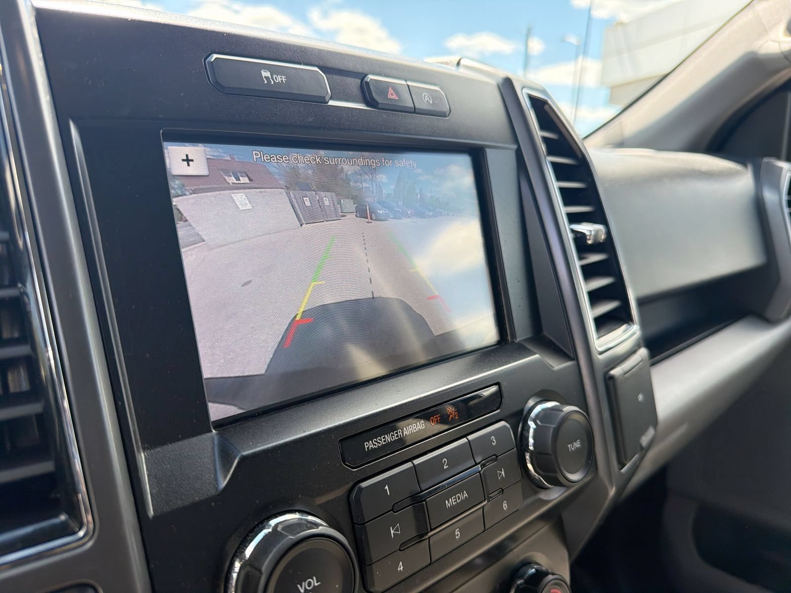 Used 2019 Ford F150 XLT AWD/4WD image 32