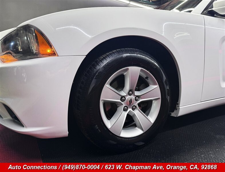 Used 2011 Dodge Charger SE RWD image 26