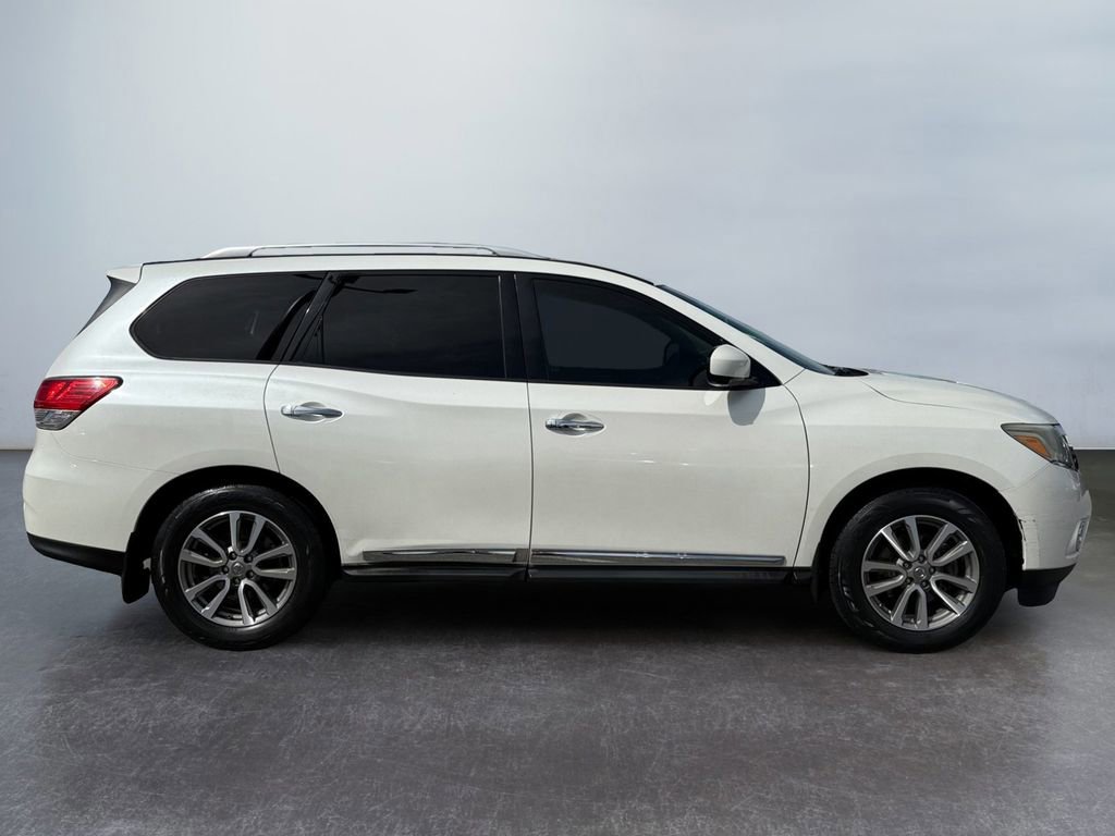 Used 2015 Nissan Pathfinder SL w/ SL Premium Package image 2