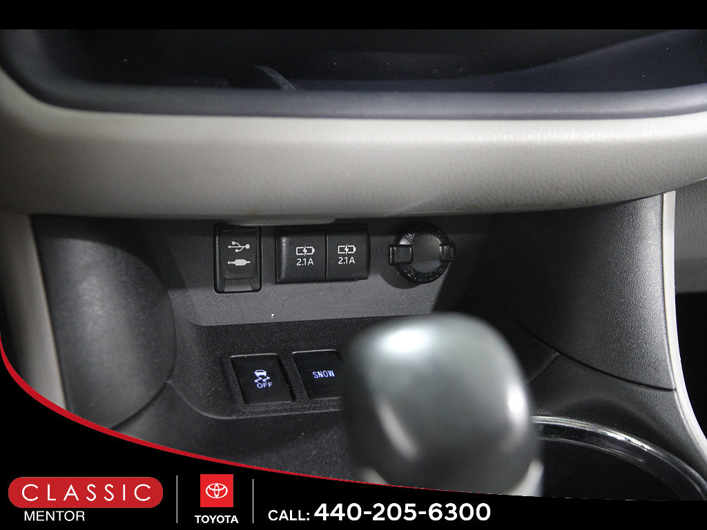 Used 2017 Toyota Highlander XLE AWD/4WD image 17