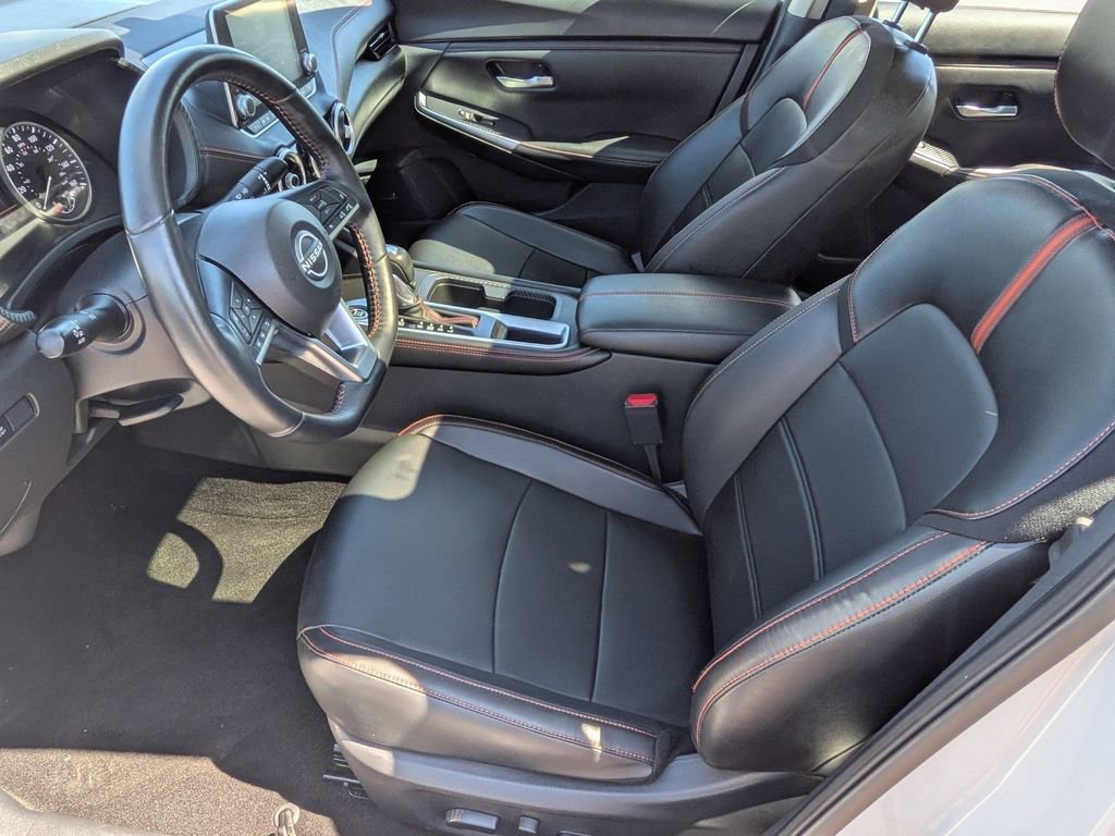 Used 2024 Nissan Sentra SR w/ SR Premium Package FWD image 11