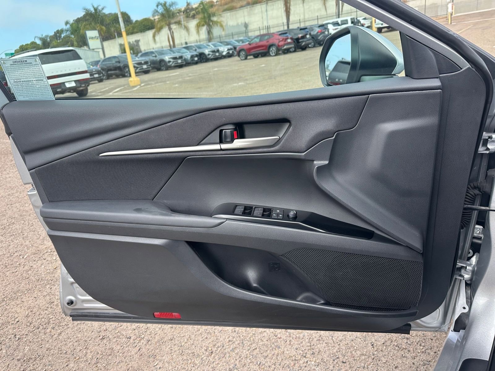 Used 2025 Toyota Camry LE image 20