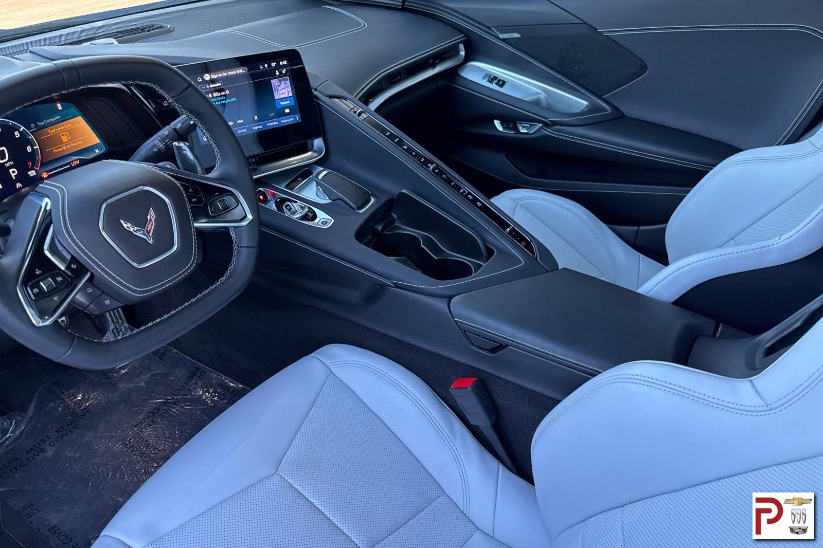 Used 2025 Chevrolet Corvette Stingray Convertible RWD image 10